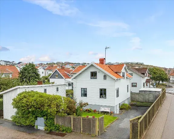 Villa, Landsvägsgatan, Lysekil. Bild 1 av 20