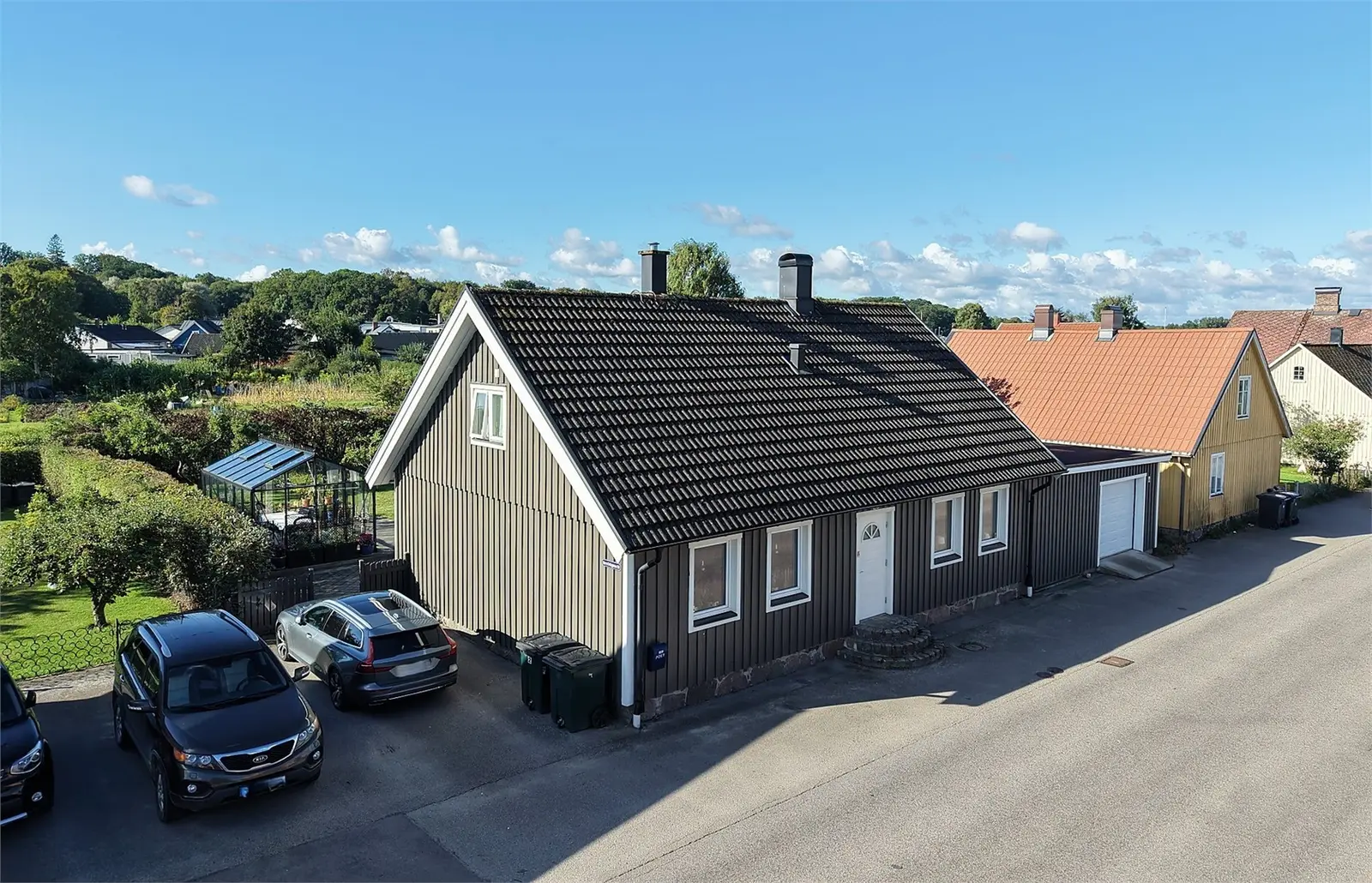 Bild 1 av 18 på Tvärgatan