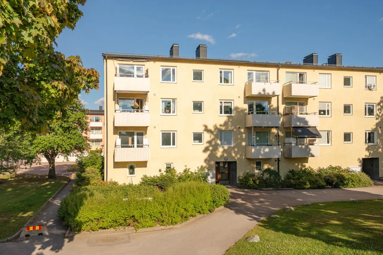 Image 1 of 29 of Härnevigatan 1C