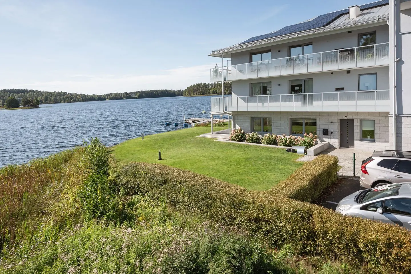 Lägenhet, Strandvägen 10, Mullsjö. Bild 1 av 21