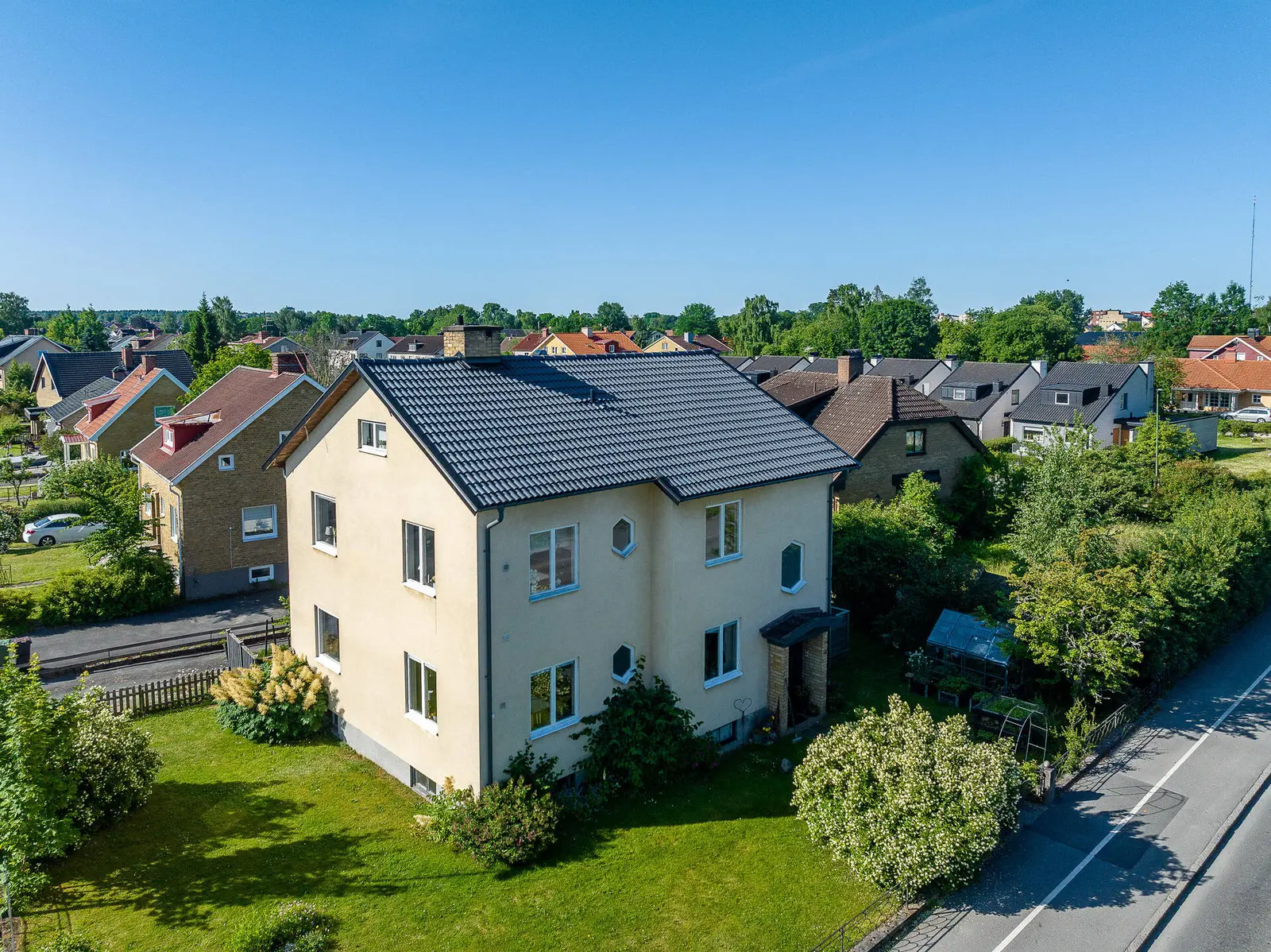 Villa, Anneforsvägen 40B, Nässjö. Bild 1 av 40
