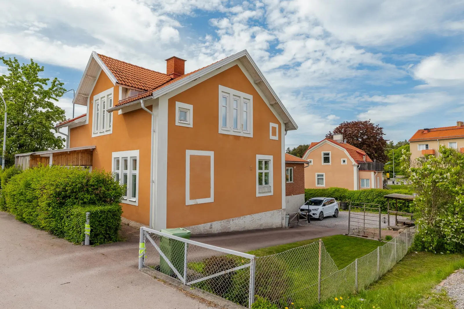Villa, Engelbrektsgatan 5, Eskilstuna. Bild 1 av 40