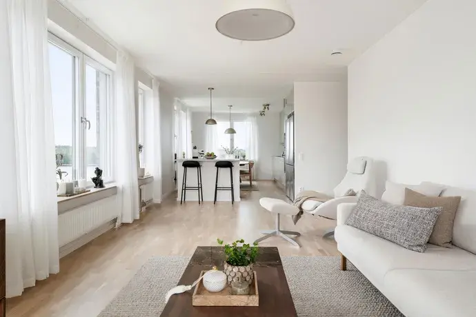 Apartment, Kvarnholmsvägen 126, 2 tr, Nacka. Photo 1 of 40