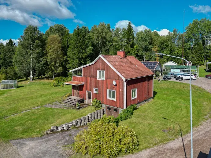 House, Åsen 3, Storfors. Photo 1 of 31