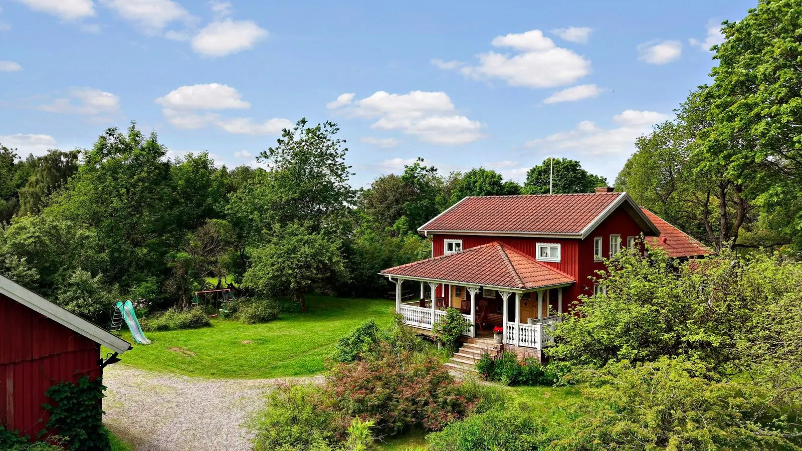 Farm, Brändeskogsvägen 15, Lerum. Photo 1 of 47