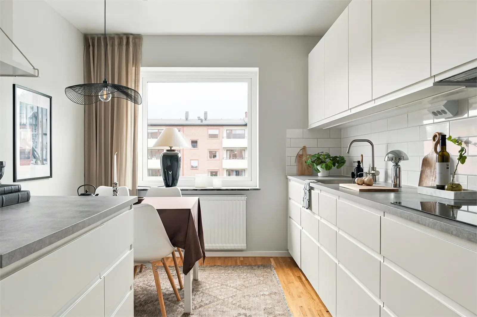 Lägenhet, Hagåkersgatan 19A. Bild 1 av 22