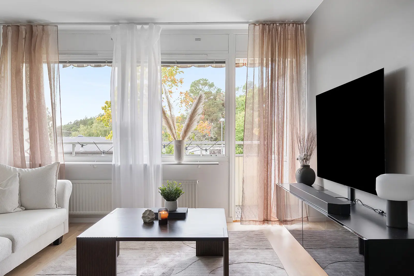 Apartment, Sörgården 112. Photo 1 of 19