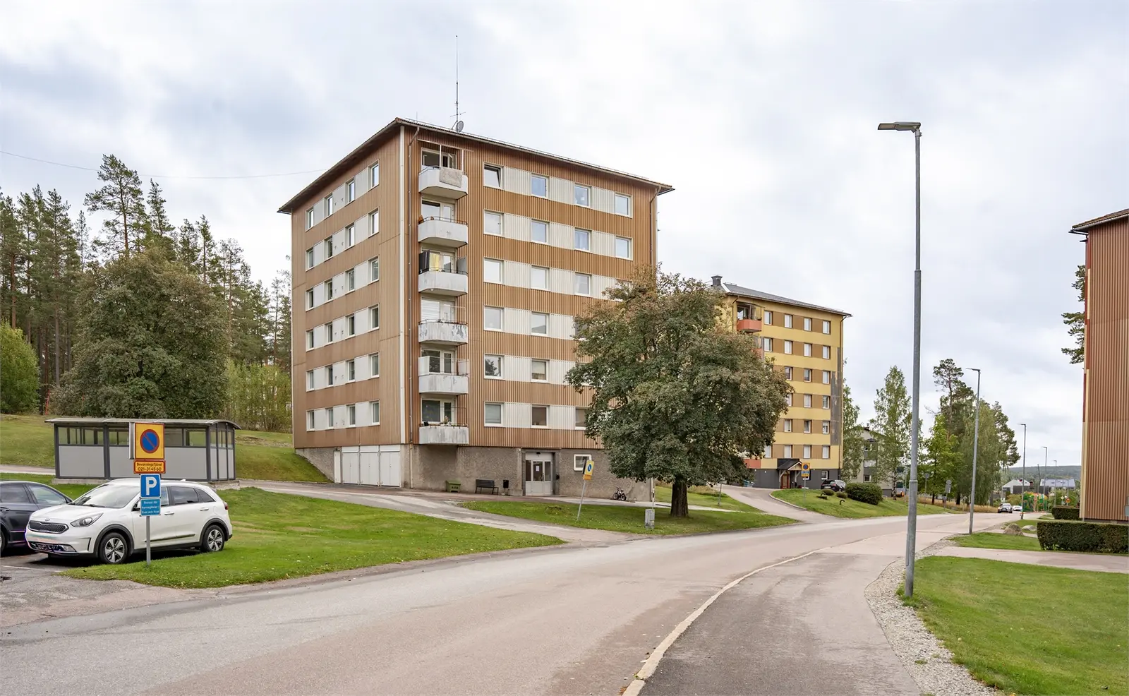Lägenhet, Forsbackavägen 11. Bild 1 av 15