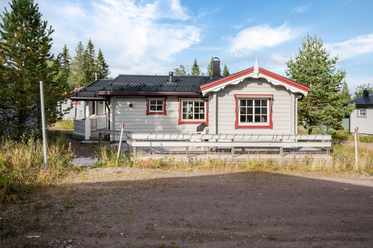 Fritidshus, Fräkenvägen 40. Bild 1 av 32