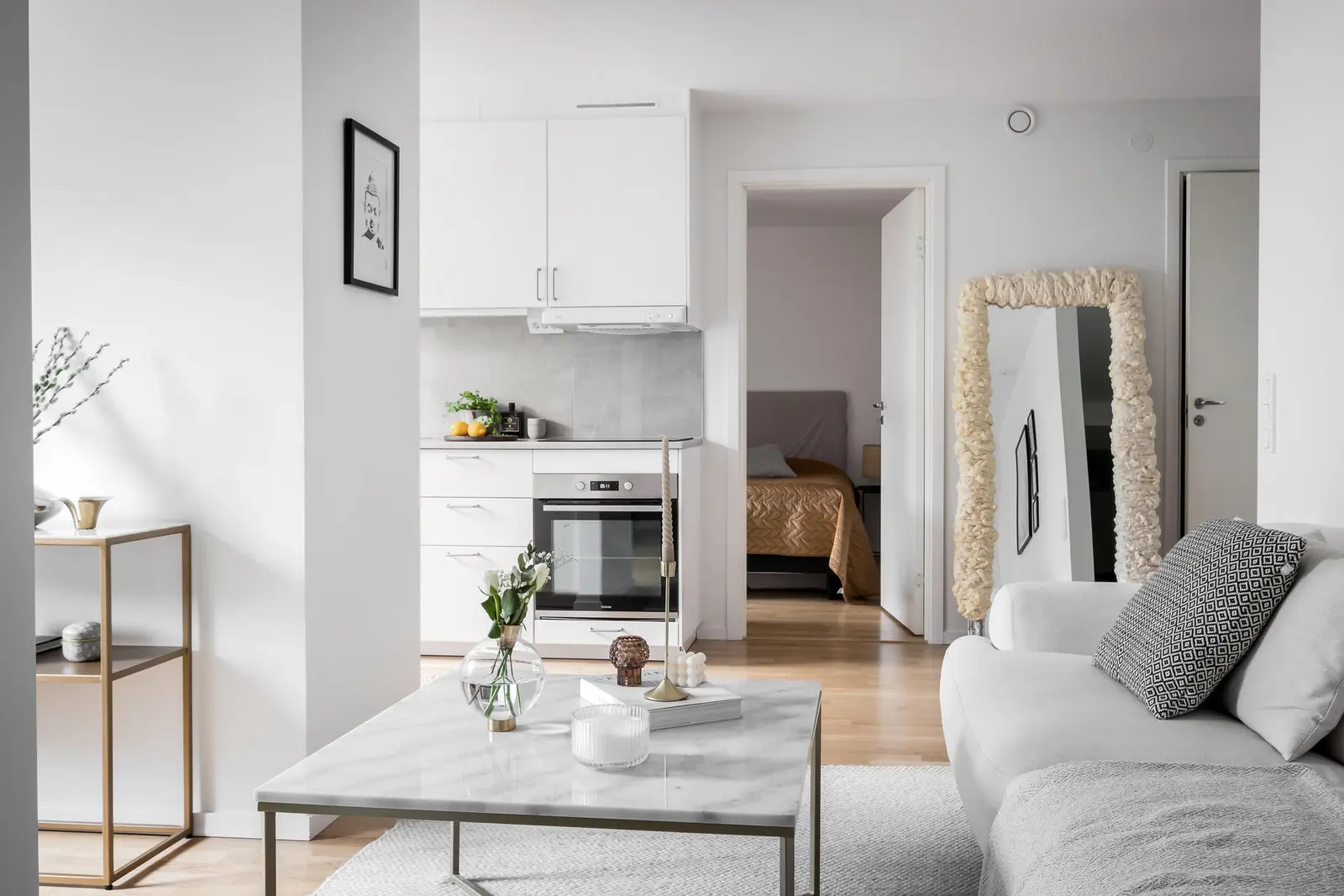 Apartment, Hjällbogärdet 42, Göteborg. Photo 1 of 22