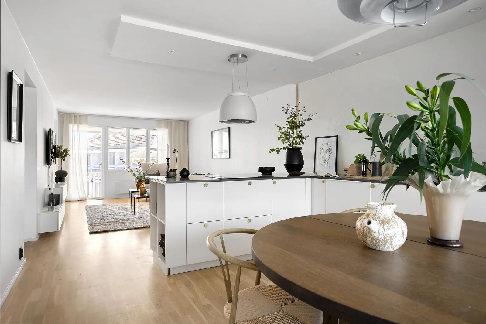 Apartment, Bredängen 40, Göteborg. Photo 1 of 19