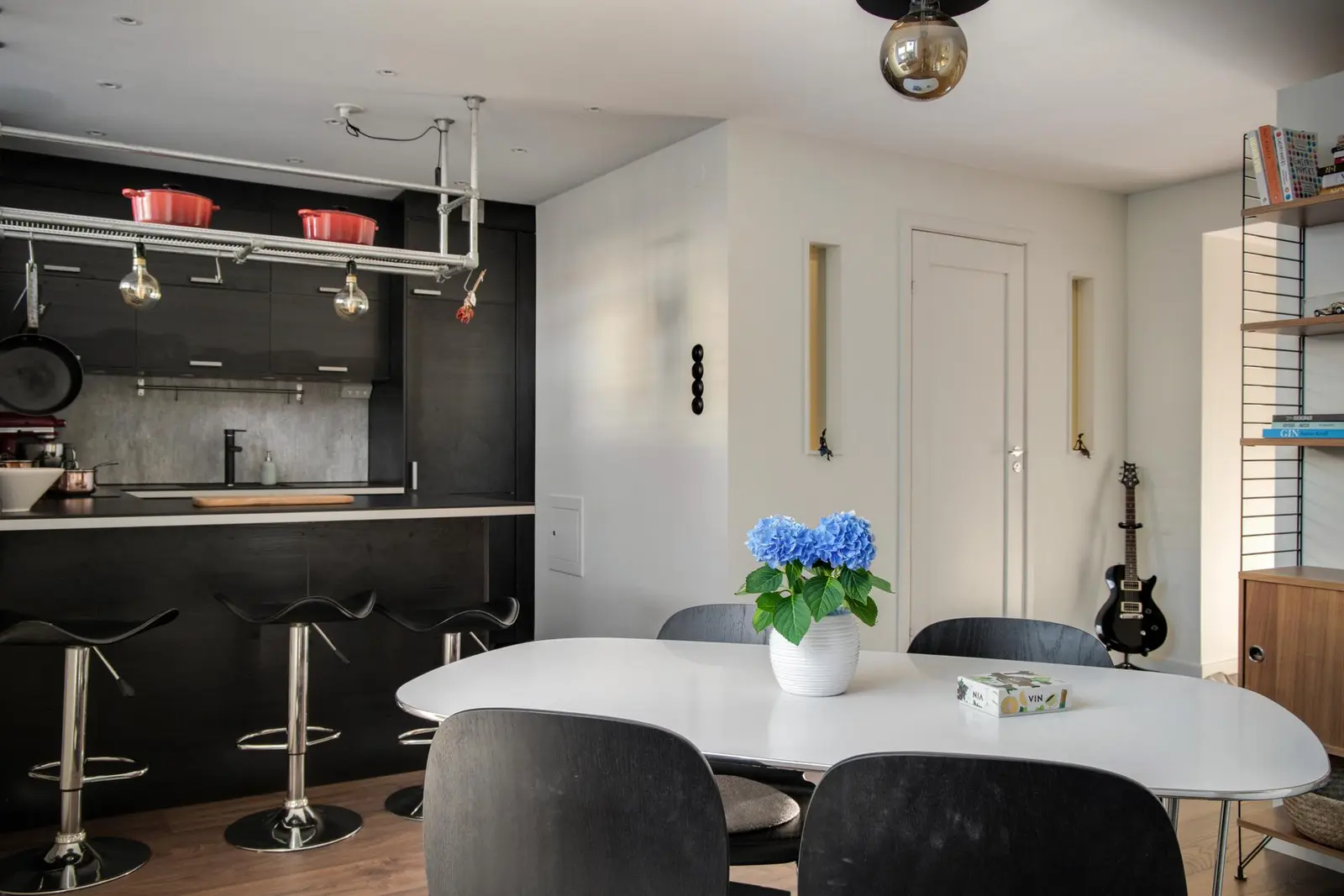 Lägenhet, Övre Olskroksgatan 20, Göteborg. Bild 1 av 40