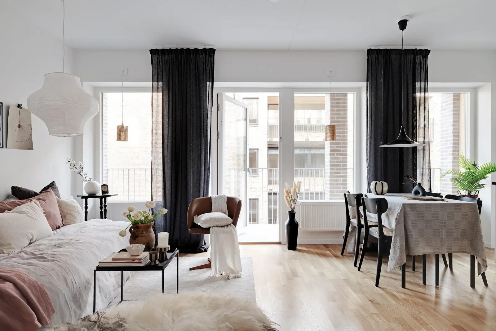 Apartment, Charlotte Löwenskölds Gränd 4, Göteborg. Photo 1 of 8