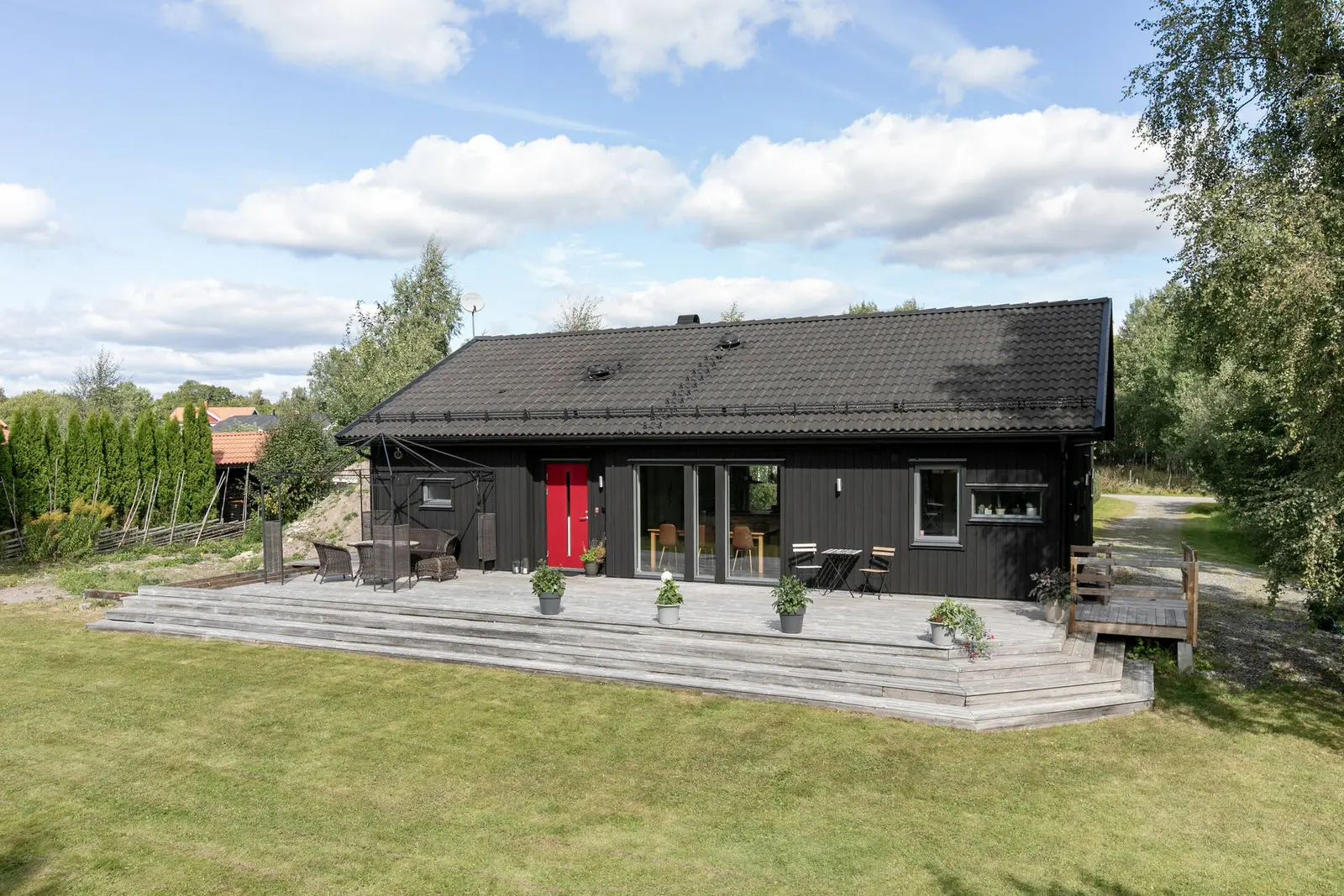 House, Båtstavägen 11, Sandviken. Photo 1 of 40