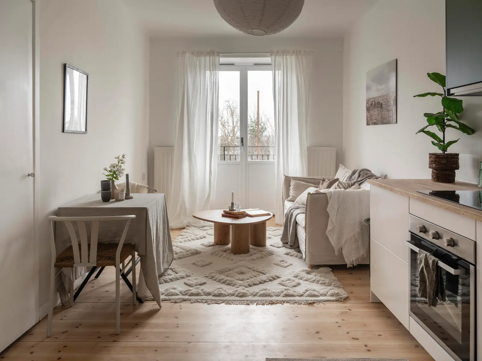 Apartment, Nioörtsvägen 26, Stockholm. Photo 1 of 36