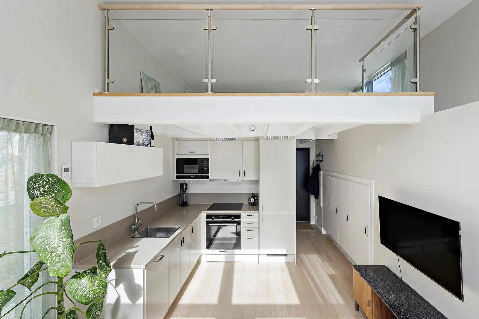 Apartment, Södervägen 42, Huddinge. Photo 1 of 15