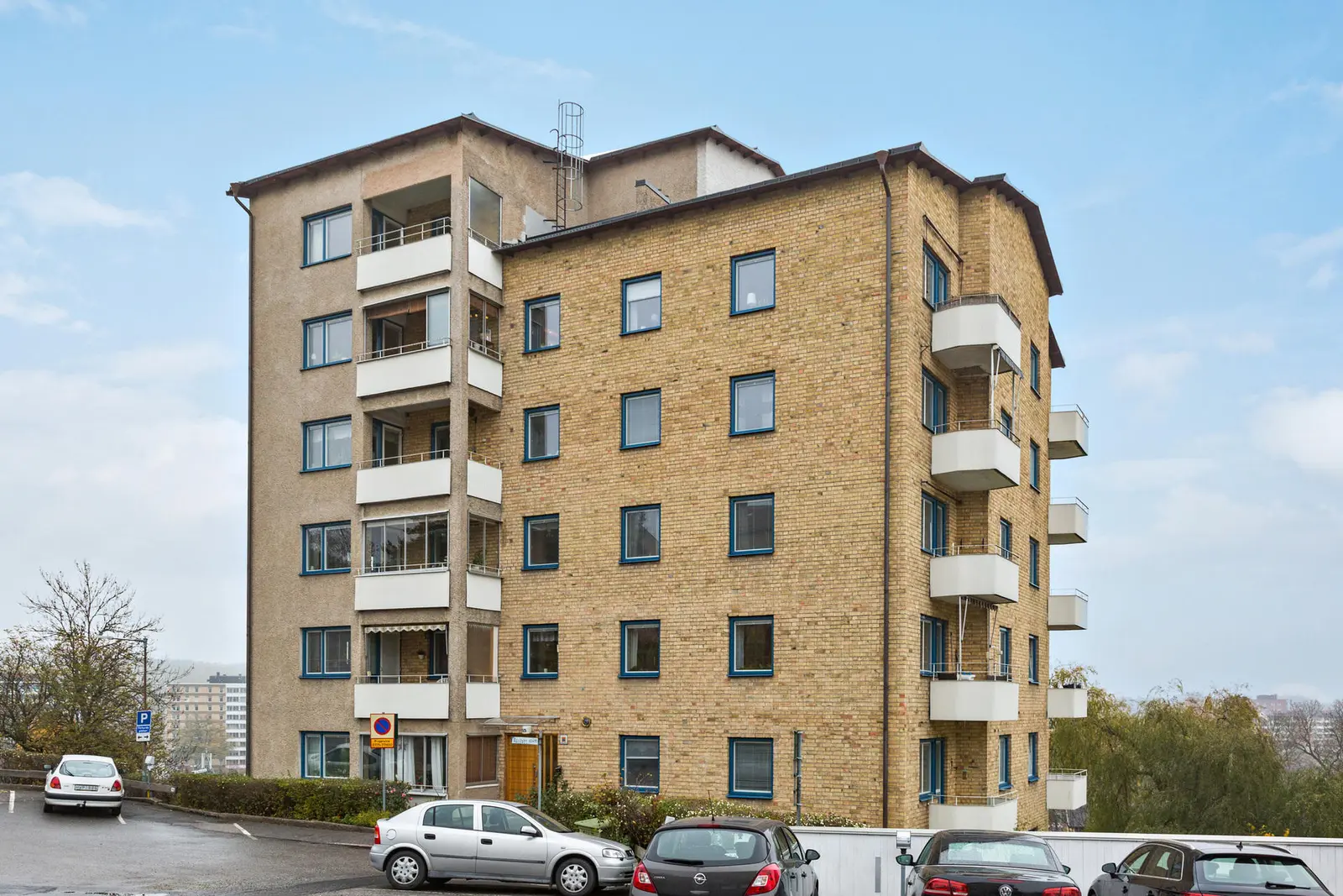 Apartment, Åsvägen 10, Södertälje. Photo 1 of 12
