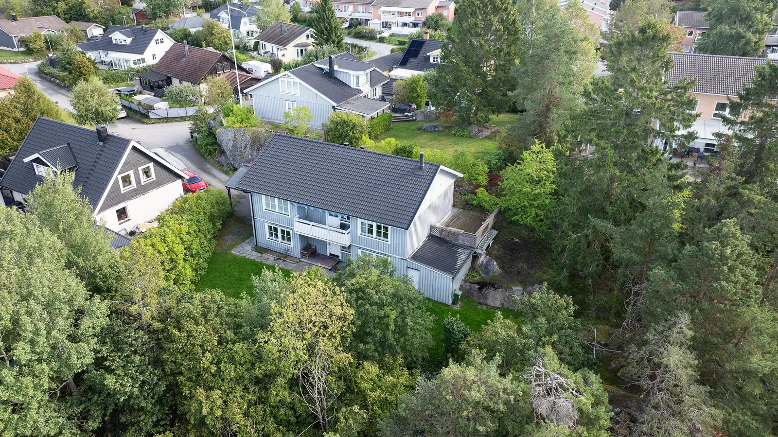 Villa, Oxhagsvägen 46, Haninge. Bild 1 av 20