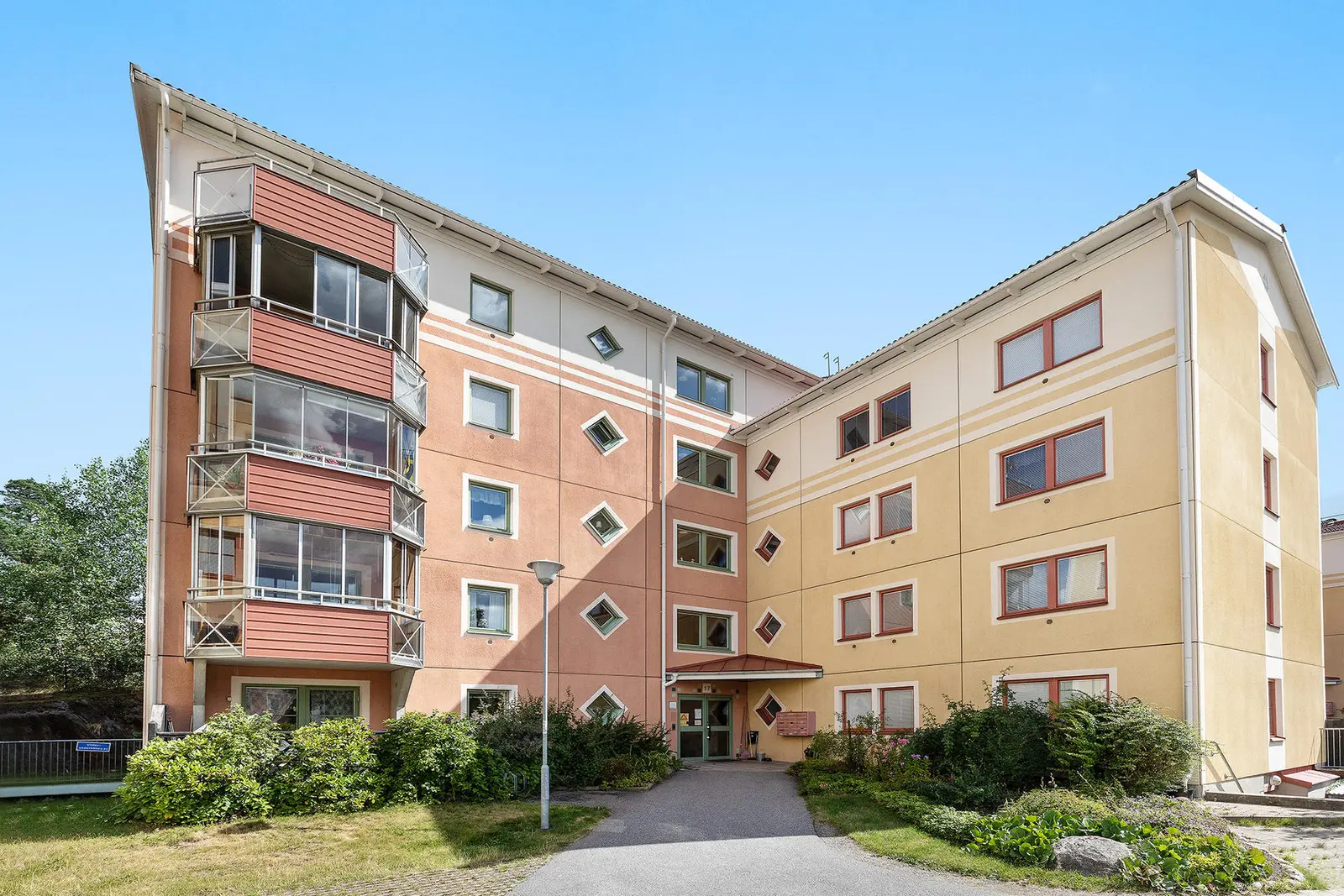 Apartment, Kungsklippevägen 17, Huddinge. Photo 1 of 19
