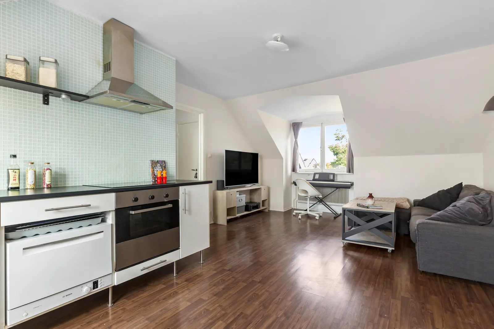 Apartment, Domarvägen 7, Huddinge. Photo 1 of 15