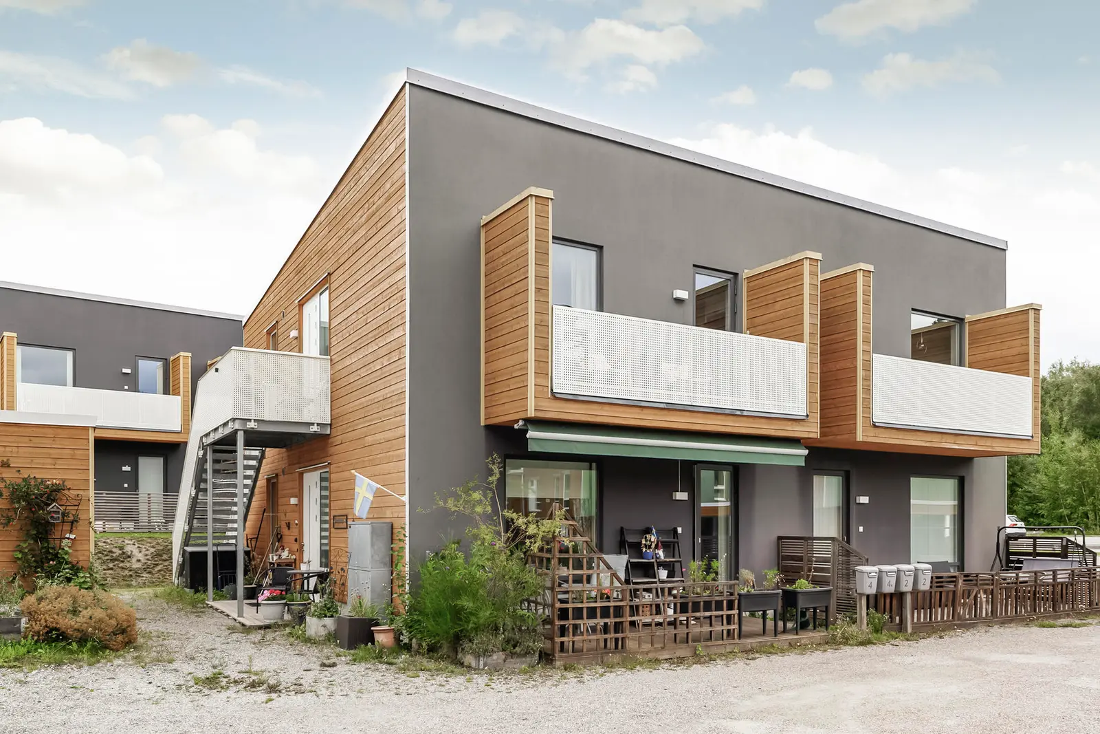 Bild 1 av 14 på Smultronplan 4B