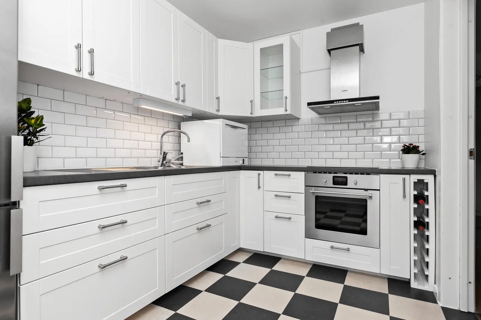 Lägenhet, Vidargatan 39, Sigtuna. Bild 1 av 13