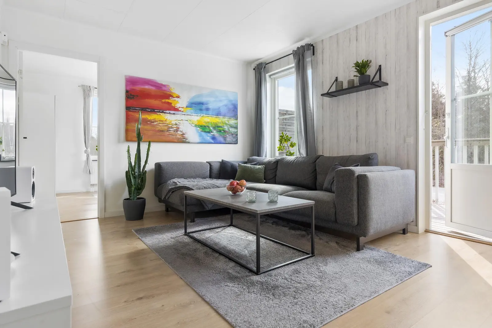 Lägenhet, Miklagårdsvägen 2C, Upplands-Bro. Bild 1 av 20