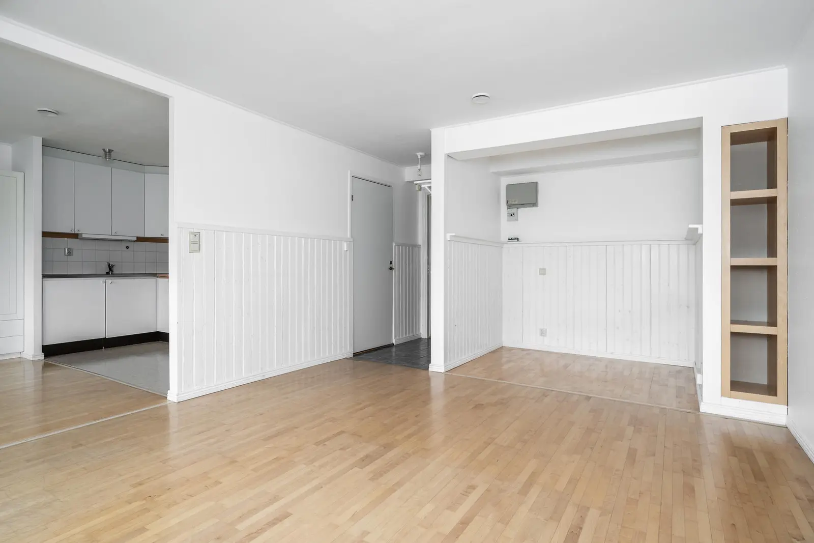 Apartment, Torpvägen 14, Upplands Väsby. Photo 1 of 20