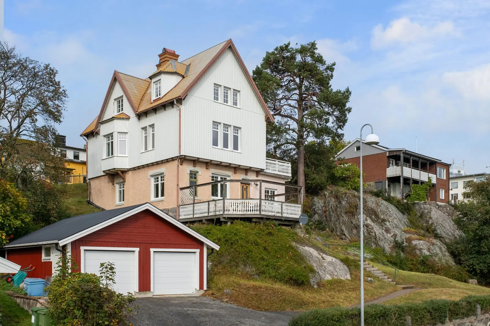 Bild 1 av 20 på Järnvägsgatan 12