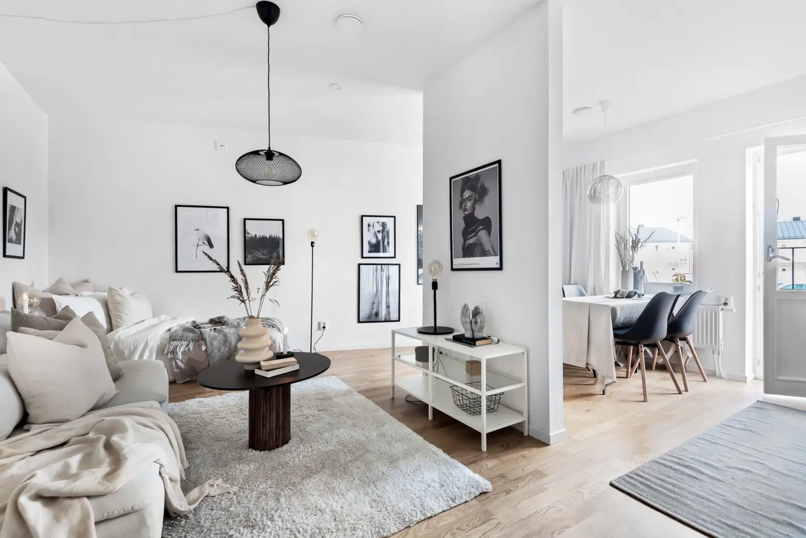 Apartment, Blomsterkungsvägen 116B, Stockholm. Photo 1 of 9