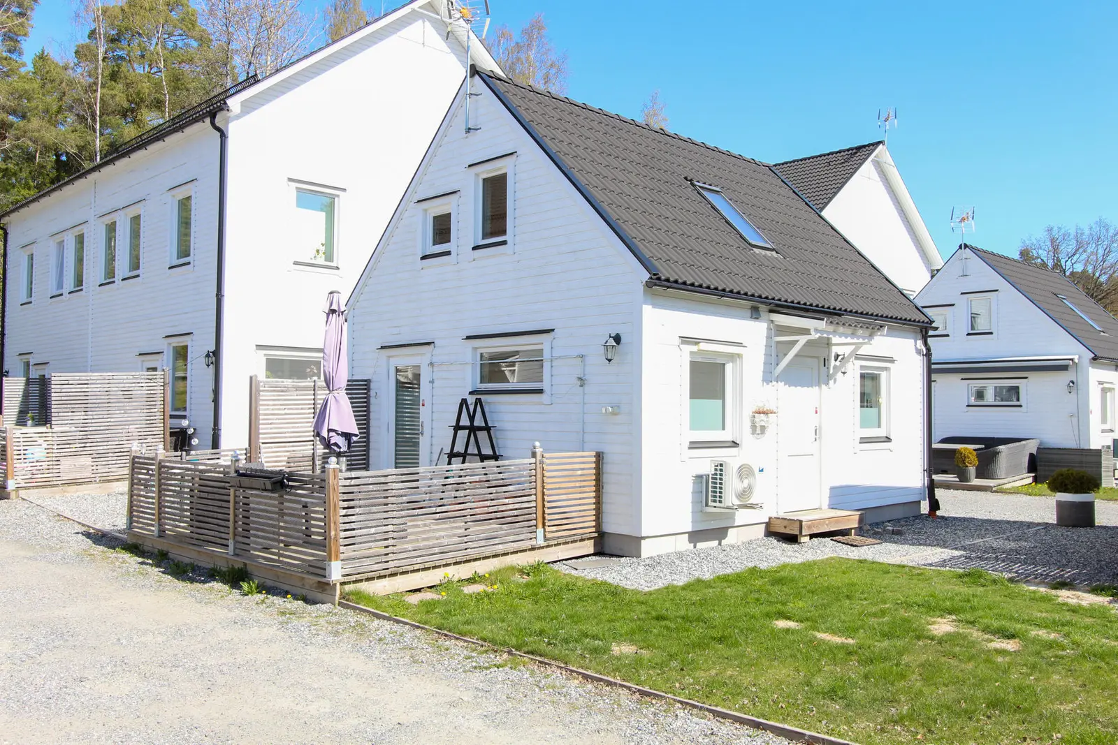 Lägenhet, Svinningeuddsvägen 6G, Österåker. Bild 1 av 20