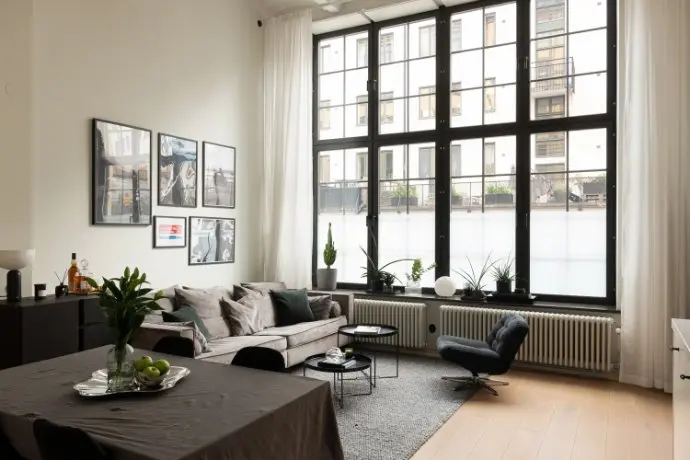 Lägenhet, Svarvargatan 7, Stockholm. Bild 1 av 23