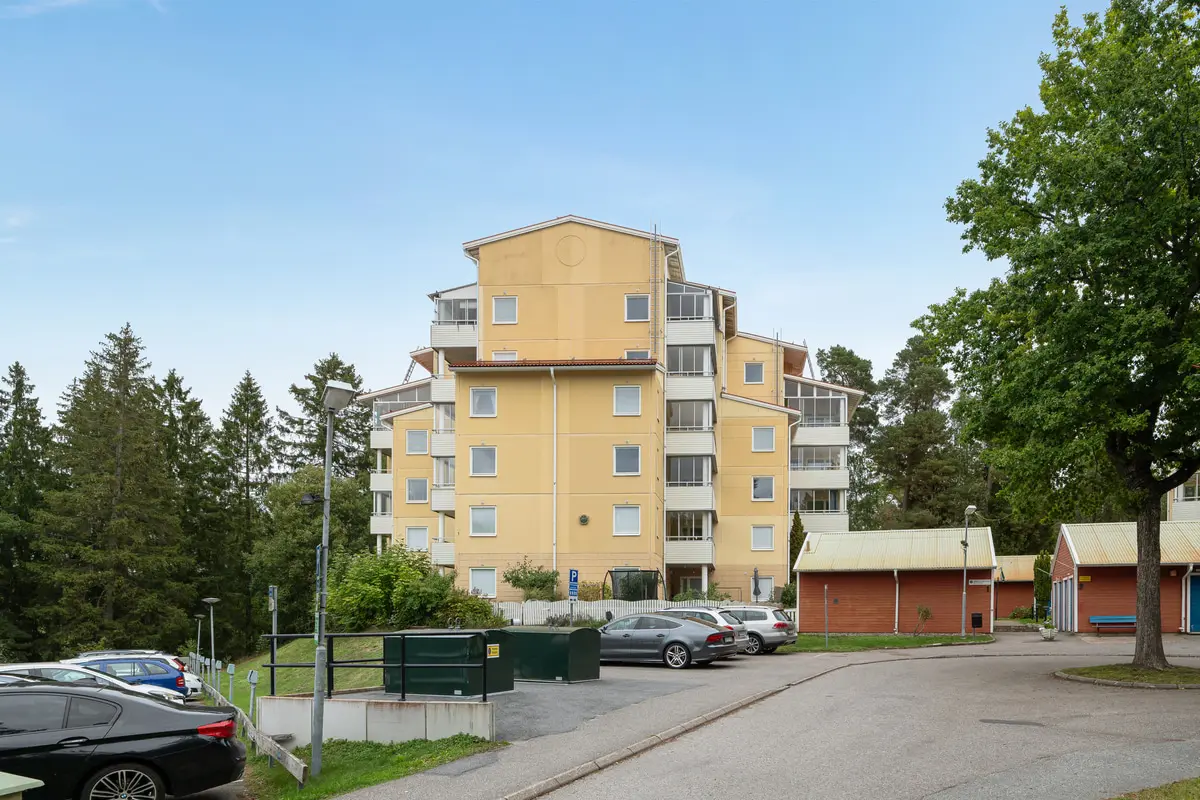 Apartment, Tegelstigen 1, Södertälje. Photo 1 of 14
