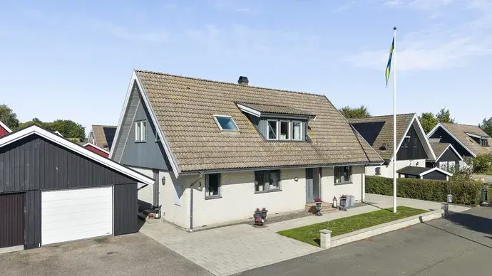 House, Sadelmakaregatan 3, Tomelilla. Photo 1 of 36