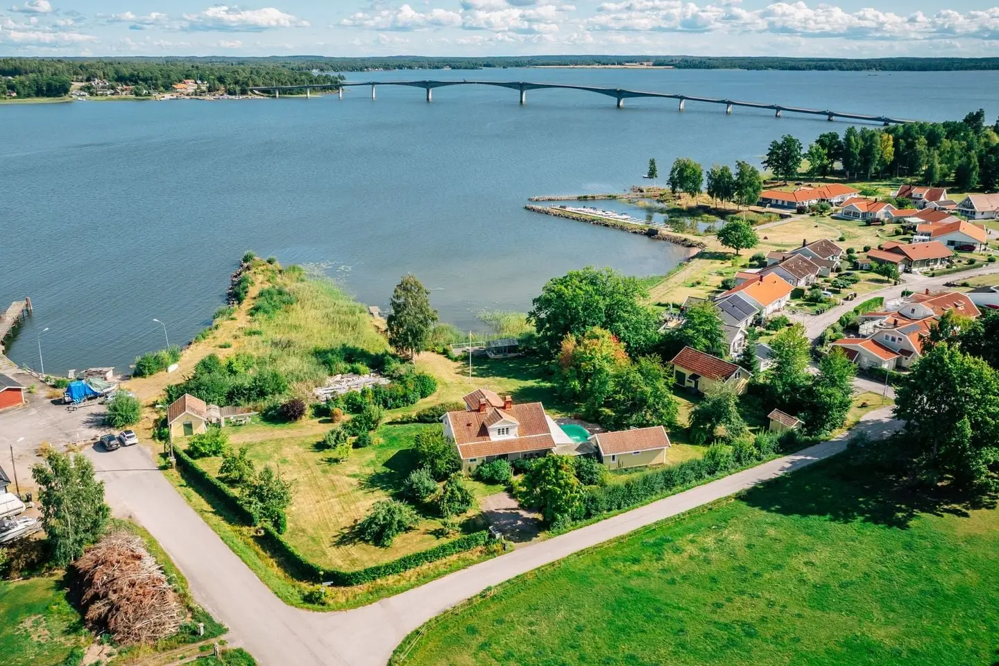 Image 1 of 64 of Torsö Sjölunda 1