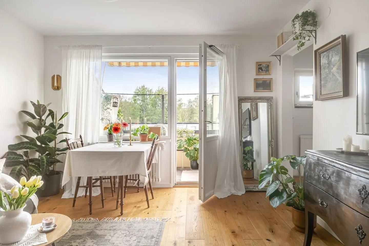 Apartment, Harpsundsvägen 125, Stockholm. Photo 1 of 36