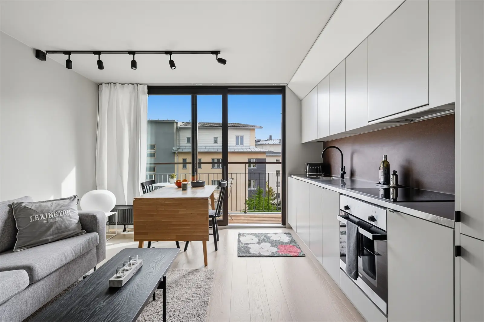 Lägenhet, Fyrisvallsgatan 12A, VÅN 3. Bild 1 av 32