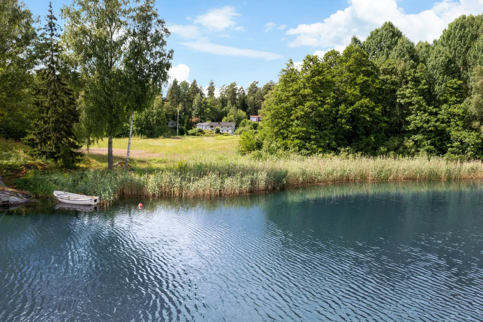 Villa, Prästbergsvägen 12, Upplands-Bro. Bild 1 av 40