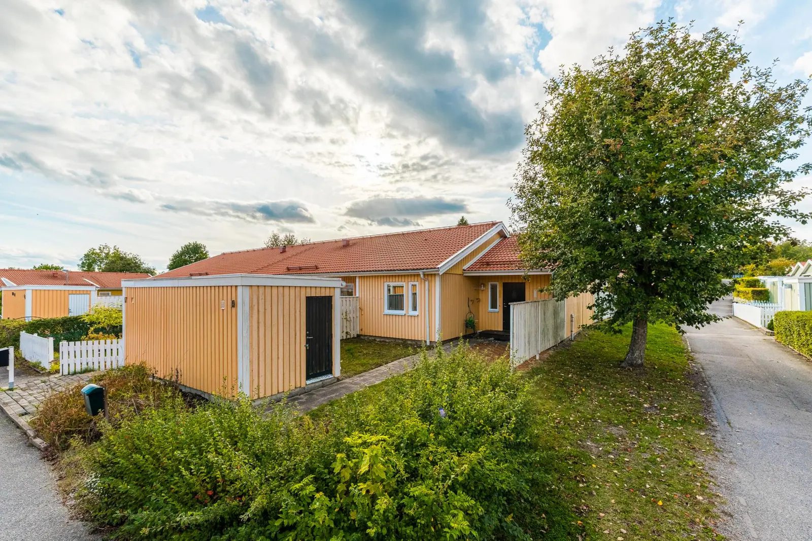 Par-/radhus, Öknavägen 19, Eskilstuna. Bild 1 av 20