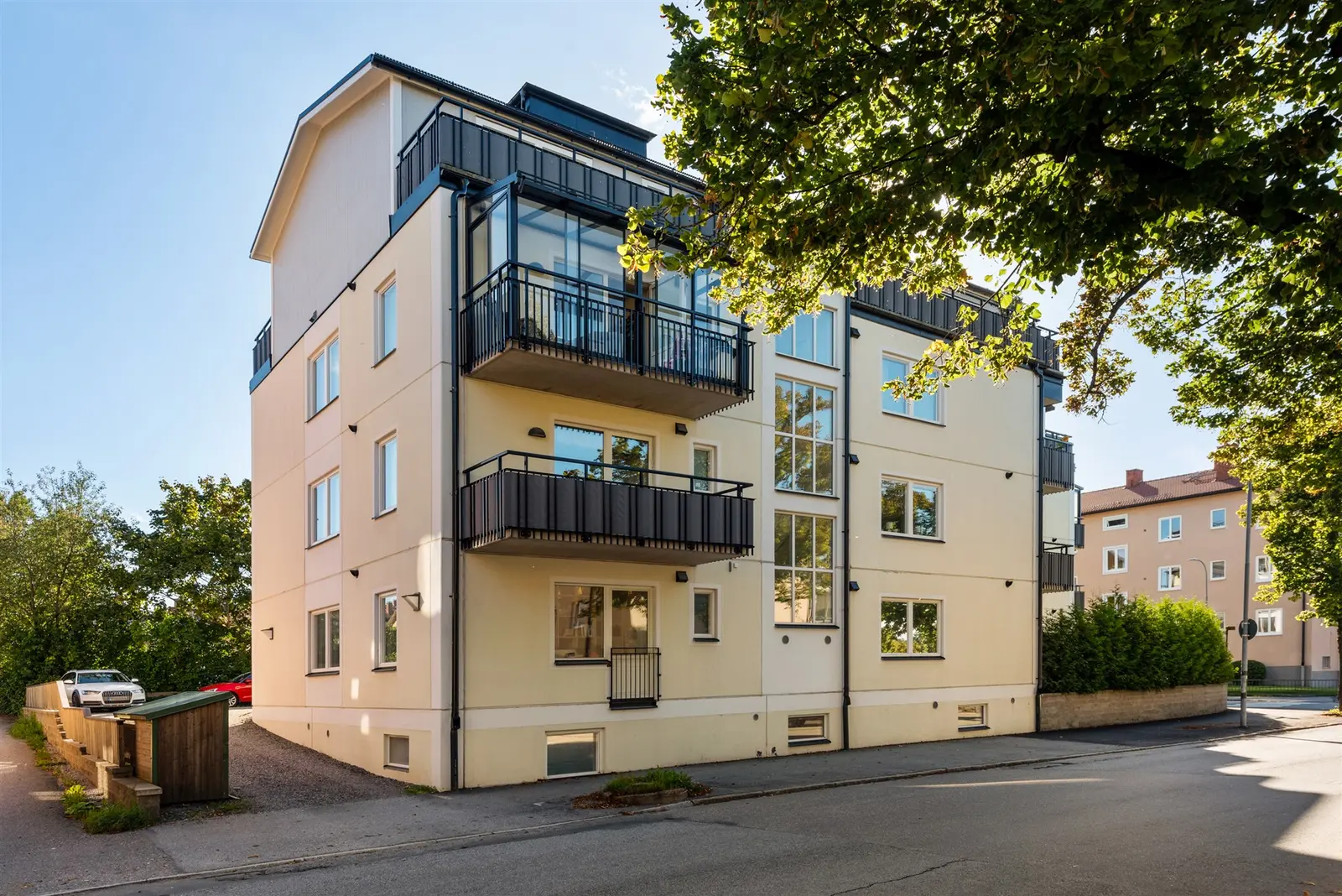 Lägenhet, Esplanaden 17B, Stockholm. Bild 1 av 18