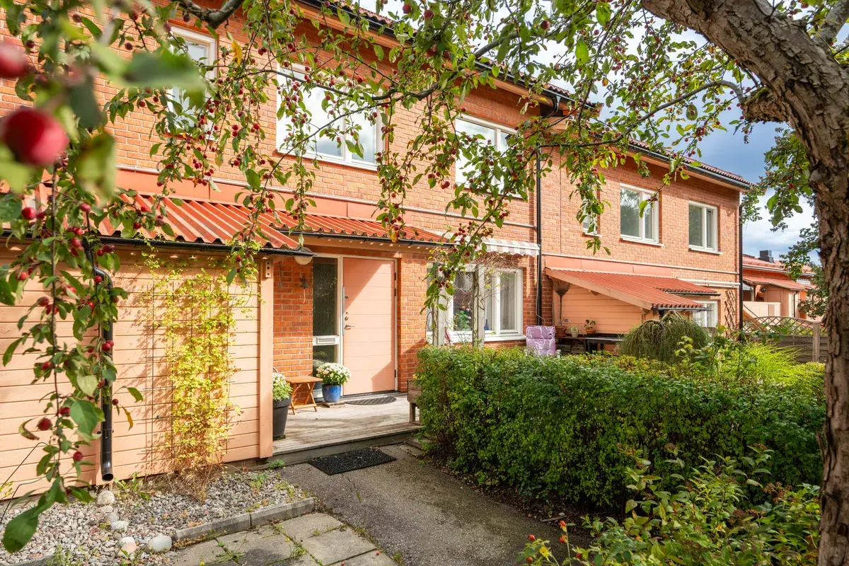 Lägenhet, Nydalavägen 49, Södertälje. Bild 1 av 20