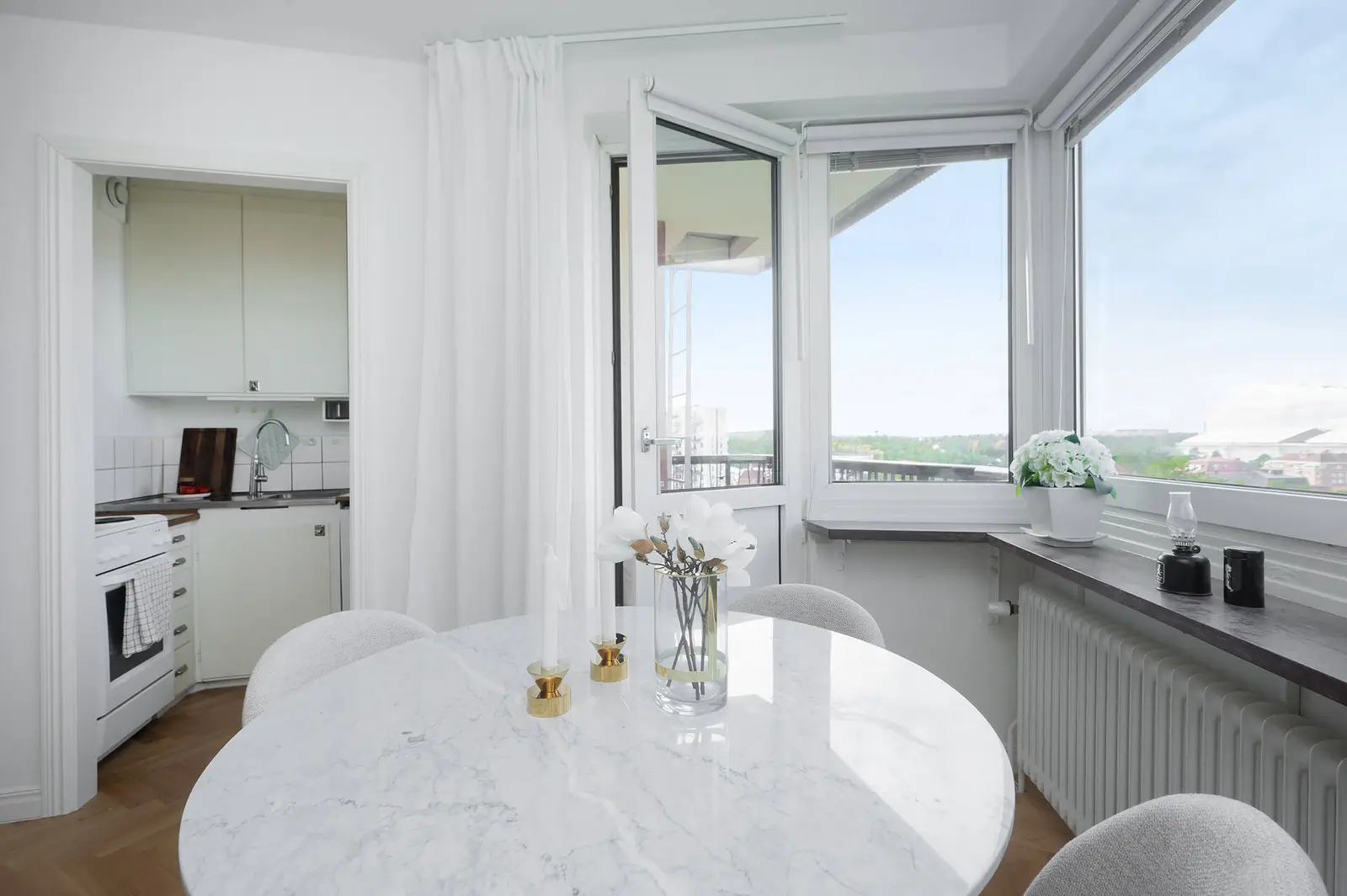 Lägenhet, Lagmansvägen 29, Huddinge. Bild 1 av 24
