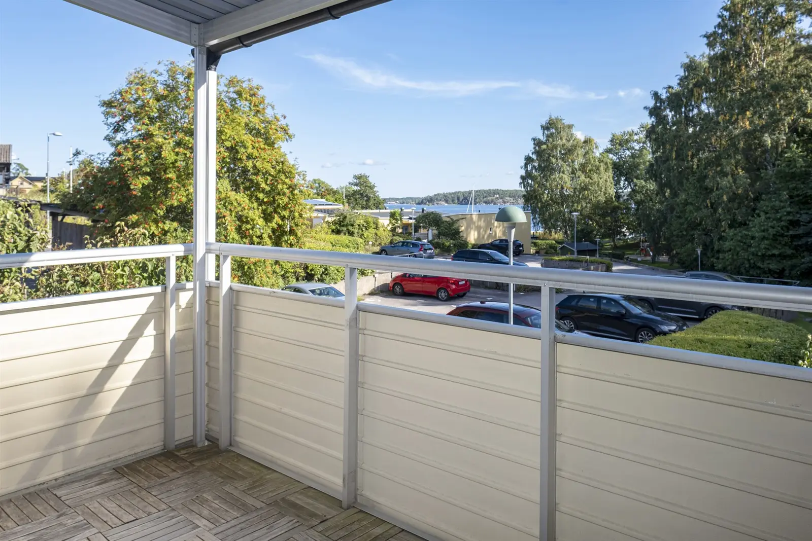 Lägenhet, Kronängsvägen 21, Stockholm. Bild 1 av 18