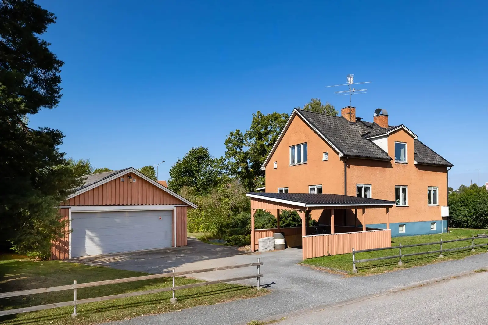Image 1 of 11 of Bäckvägen 4, Lillån