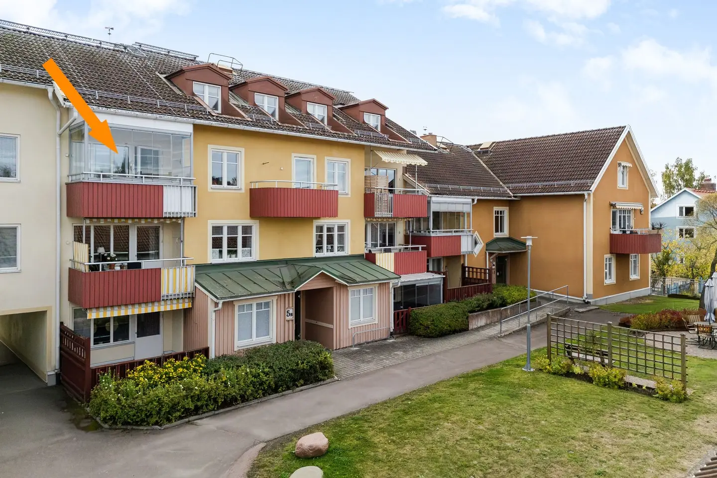 Lägenhet, Knihsgatan 5B. Bild 1 av 21