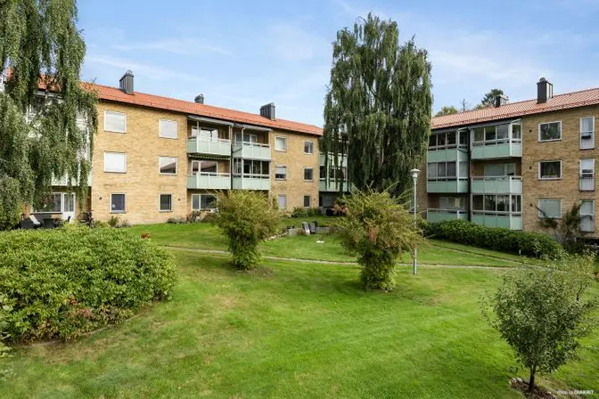 Bild 1 av 12 på Valhallavägen 32a