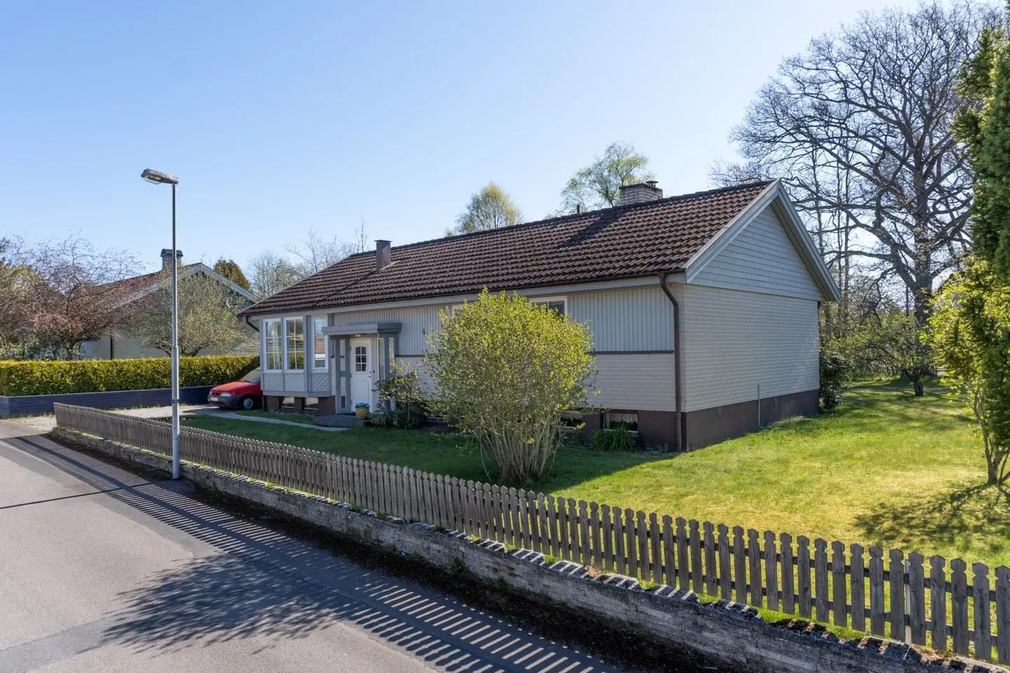 Bild 1 av 36 på Munkagårdsvägen