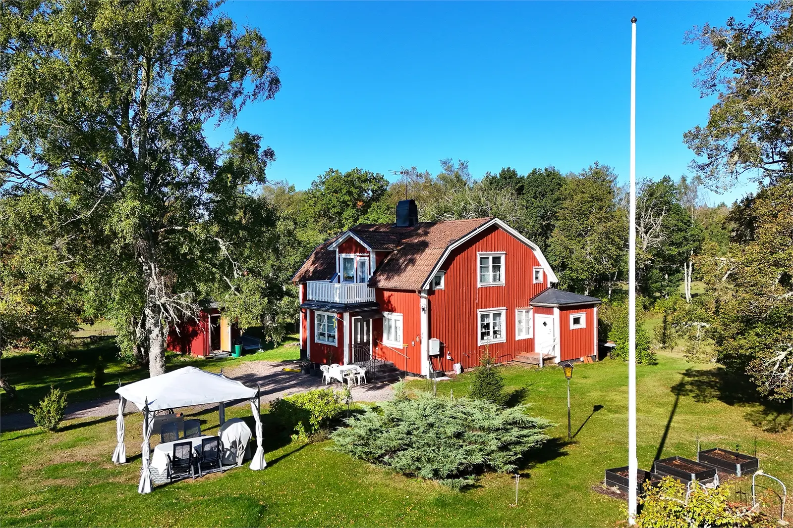 Image 1 of 40 of Skälsbäck 114