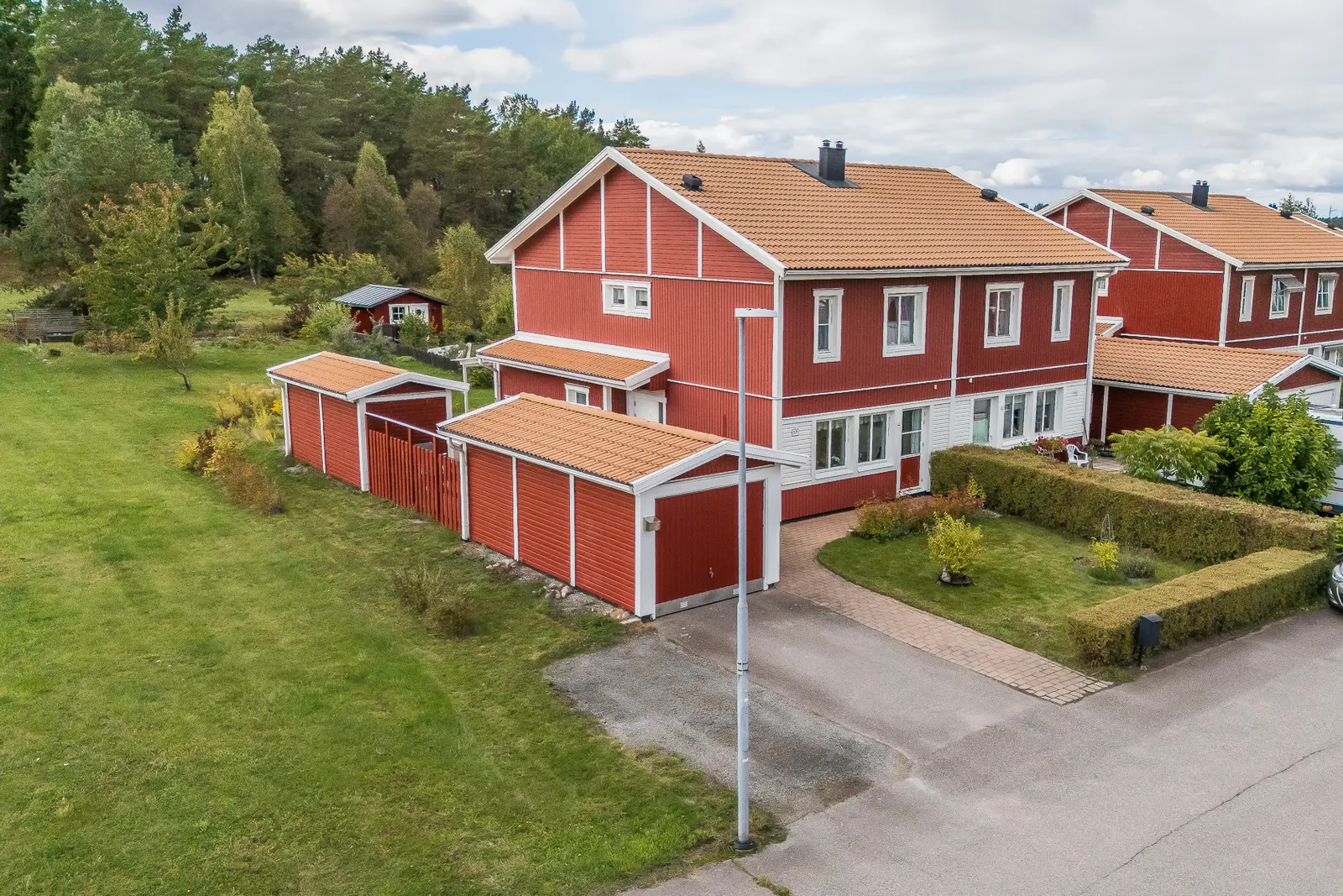 Image 1 of 31 of Kvarnstensvägen 17