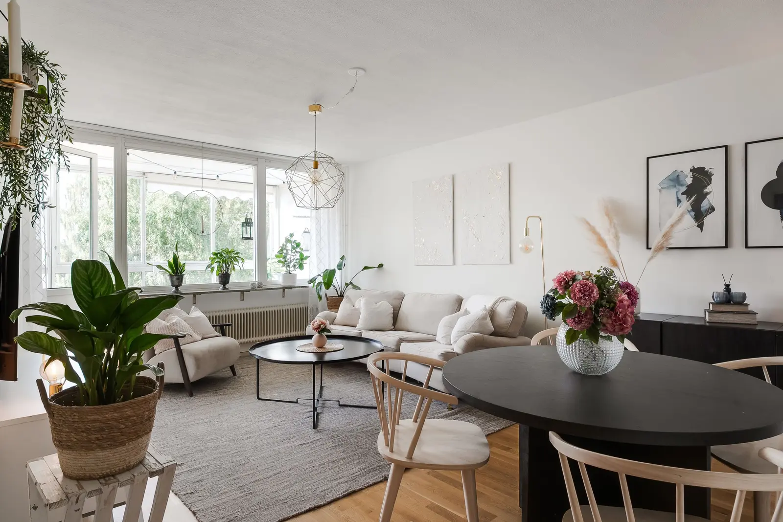 Bild 1 av 40 på Bandygränd 27